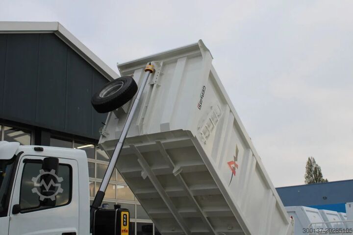 Wywrotka Mercedes-Benz Axor 3344 K 6x4 Tipper Truck
