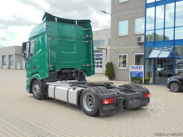 Lielapjoma vilcējs DAF XF480 FT Low Deck Sleeper High Cab Climate LCV
