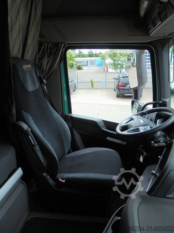 Lielapjoma vilcējs DAF XF480 FT Low Deck Sleeper High Cab Climate LCV