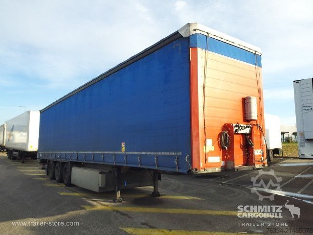Otvorena poluprikolica sa ceradom Schmitz Cargobull Semitrailer Curtainsider Standard Hayon