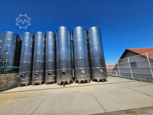 Depósitos inoxidables de 36.000 y 20.000 litros Skrlj  inox tankovi Inox tankovi vinifikatori sa hladjenjem