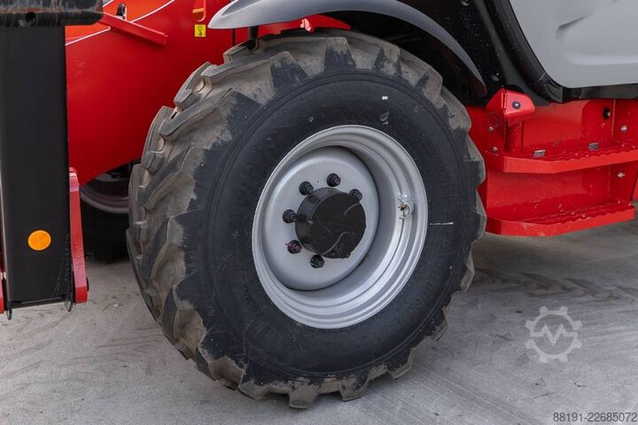 รถตักแบบแขนยืดได้ Manitou MT 1840