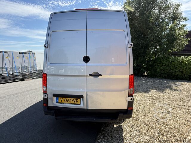 Furgão de teto alto VW Crafter