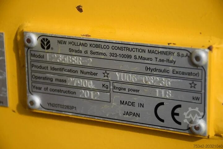 Bager gusjeničar New Holland Kobelco E235B SR-LCT