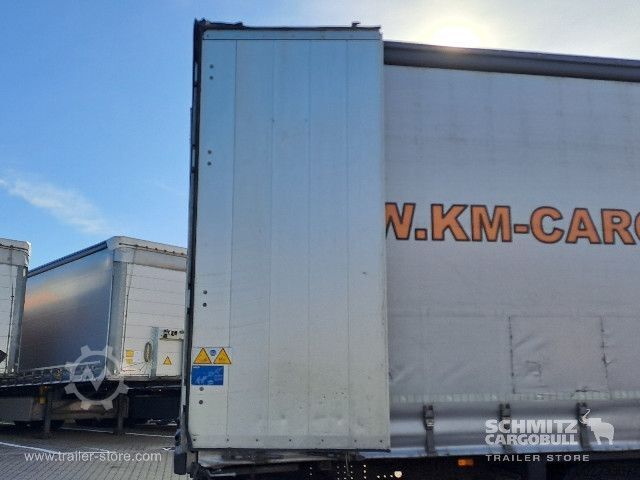 กึ่งพ่วงเปิดพร้อมผ้าใบคลุม Schmitz Cargobull Curtainsider Standard Getränke