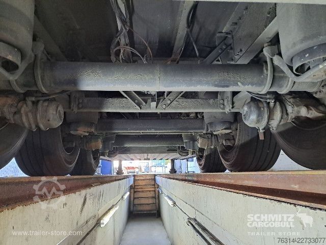 กึ่งพ่วงเปิดพร้อมผ้าใบคลุม Schmitz Cargobull Curtainsider Standard Getränke