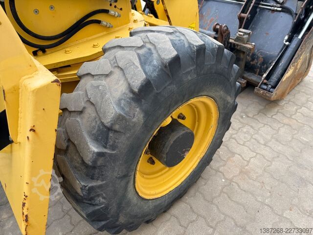รถตักล้อยาง YANMAR V70S Schwenklader / 2017 BJ / Schaufel + Gabel