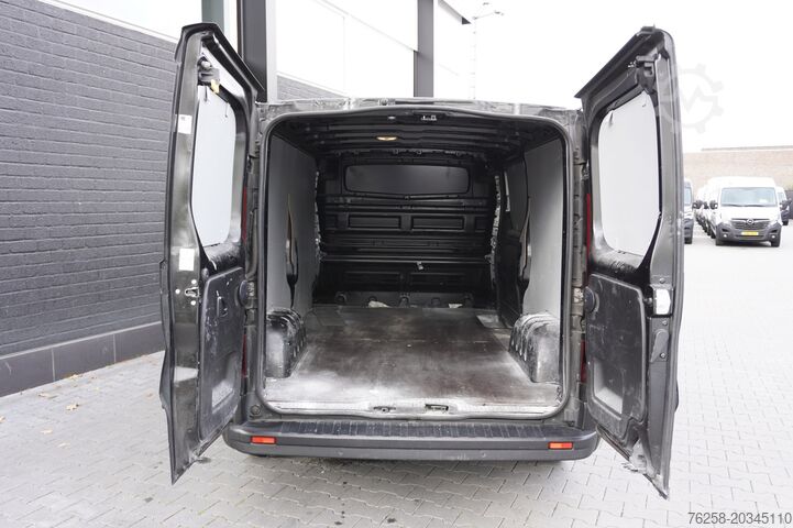 Furgonas Renault Trafic 2.0 dCi L2 EURO 6 - Airco - Cruise - Car...