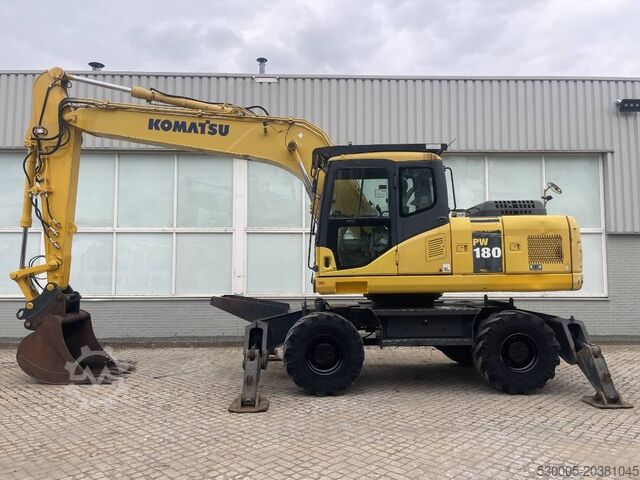 Bager na kotačima Komatsu PW 180-7EO     2009