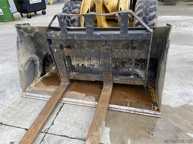Lader CAT 906M (7164)