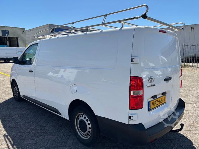 Furgoneta con caja Toyota Proace Worker | 2.0 D-4D Cool Lang
