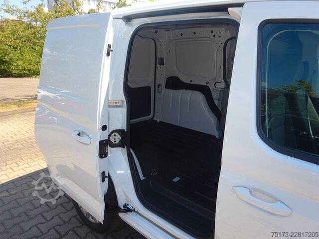 Ploščati dostavnik FORD Transit Connect Limited L1 Kasten Stndhzg 2xS-Tü