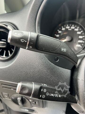Furgoneta MERCEDES-BENZ Vito 116 LANG 6G KLIMA NAVI KAMERA 3-SITZE EURO6