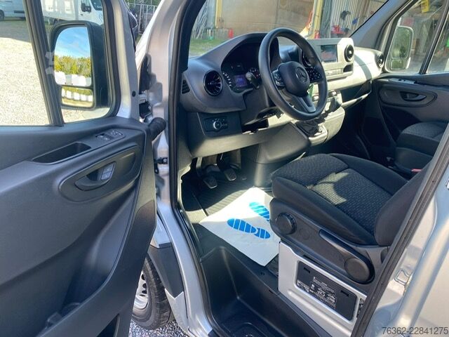 Vans ar augstu jumtu Mercedes-Benz Sprinter 317 Mixto 5-Sitze.AHK-3,5t. ST