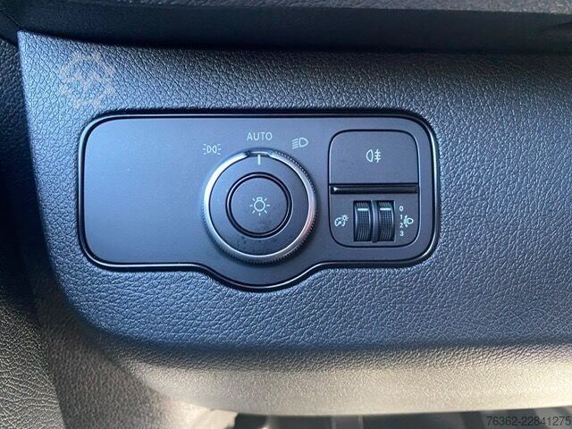Vans ar augstu jumtu Mercedes-Benz Sprinter 317 Mixto 5-Sitze.AHK-3,5t. ST