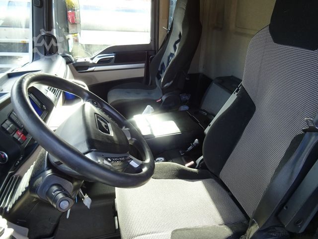 Kamion për pije MAN 26.460 TGS*kpl Zug Schwenkwand*2x LBW*NLA*38 Pal