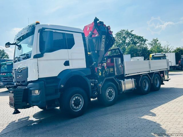Flatbed truck MAN TGS 41.520 8x8 mit Fassi Ladekran F710RA.2.26