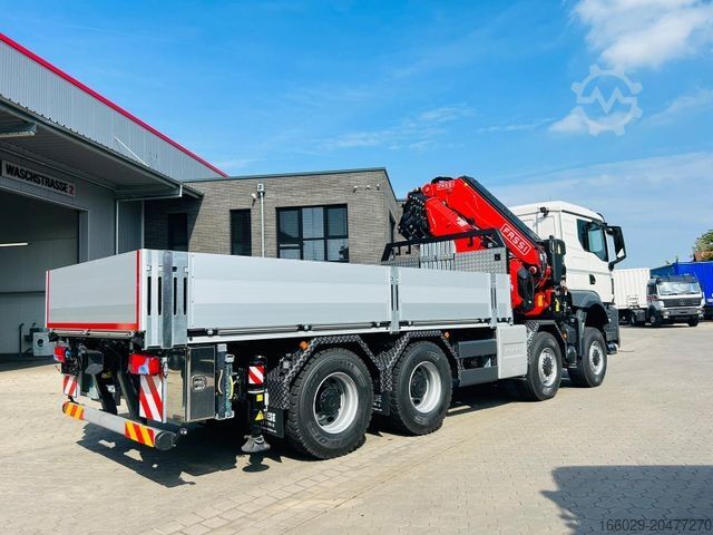 Flatbed truck MAN TGS 41.520 8x8 mit Fassi Ladekran F710RA.2.26