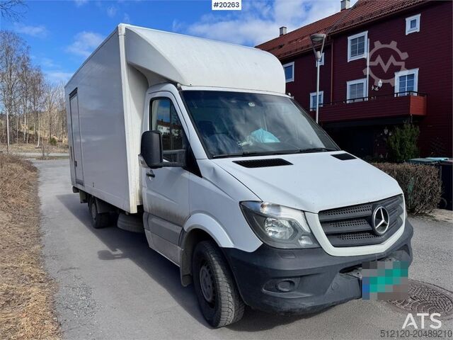 Yüksek tavanlı istasyon vagonu Mercedes-Benz Sprinter 8 Pallets.