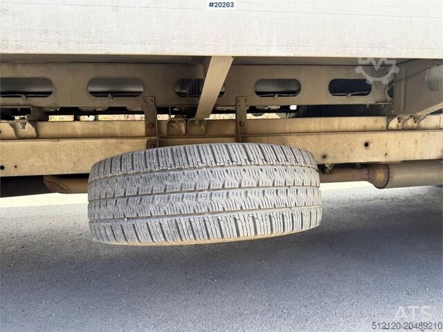 Yüksek tavanlı istasyon vagonu Mercedes-Benz Sprinter 8 Pallets.