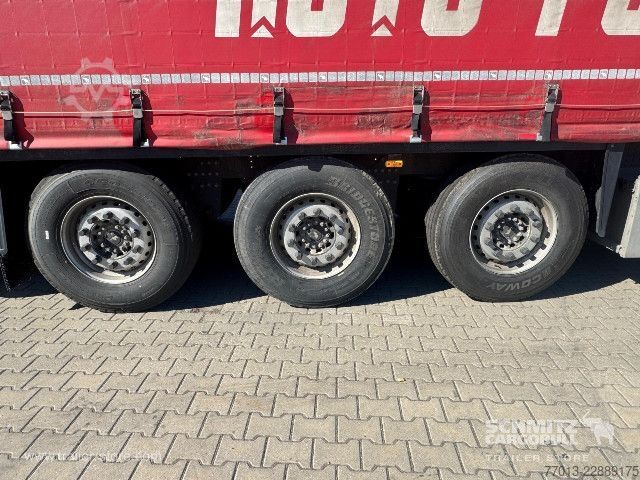 带篷布的开放式半挂车 Schmitz Cargobull Curtainsider Standard