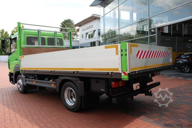 Ladbil med lad MERCEDES-BENZ Atego  Pritsche 921