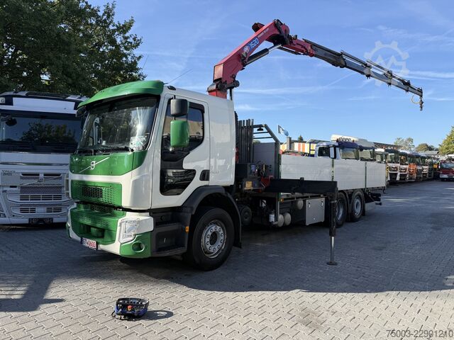 Вантажівка з відкритою платформою Volvo FE320 6X2 HMF 1620 K5 bis 18.50 Meter
