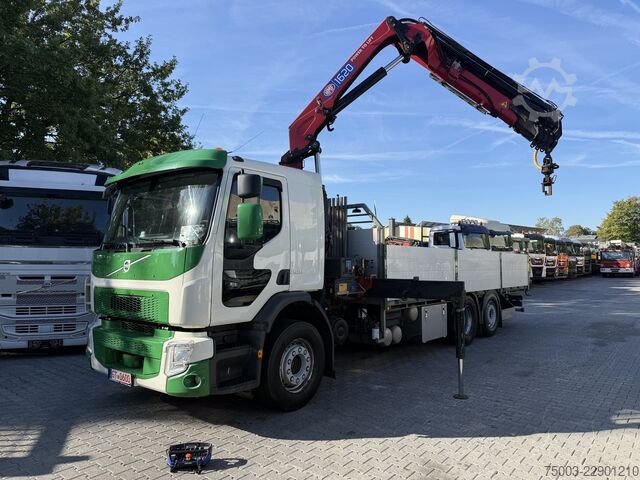 Вантажівка з відкритою платформою Volvo FE320 6X2 HMF 1620 K5 bis 18.50 Meter