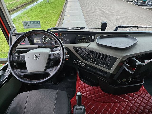 Bâche coulissante VOLVO FH 500 xl