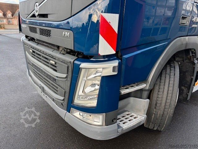 Roll-off tipper truck VOLVO FM430-6X2/4-KRAN+ABROLLER/KFZ BRIEF/TOP