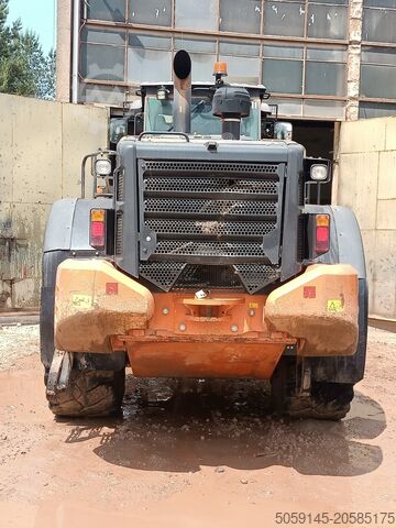 Wheel loader Hitachi ZW330-6