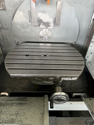 Fresadora universal Deckel Maho DMU 50M