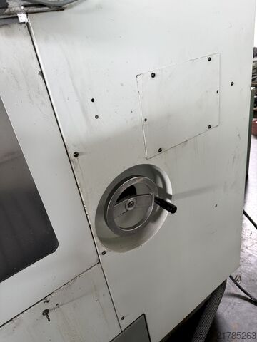 Fresadora universal Deckel Maho DMU 50M