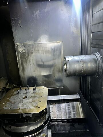 Horizontal machining center TOYODA FH 550 S