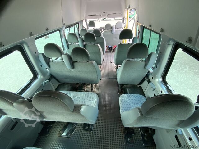 Reisijatevedu Ford Transit