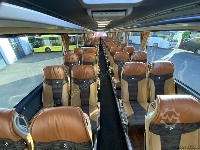 Távolsági autóbusz Mercedes-Benz Tourismo L 17 RHD