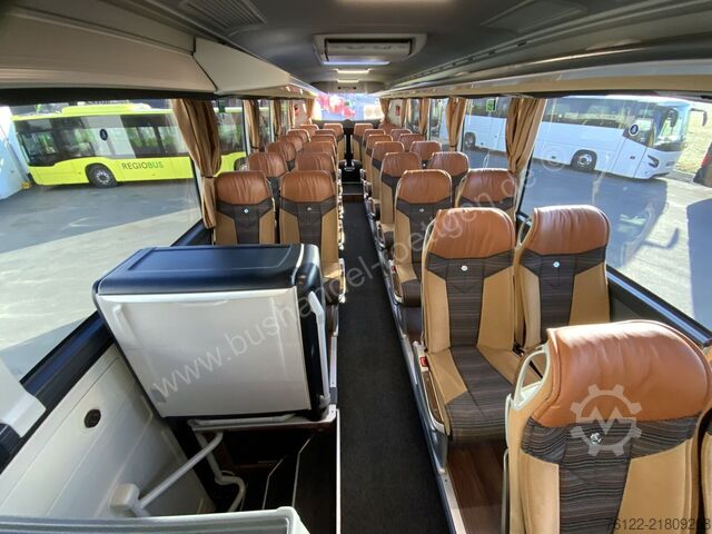 Távolsági autóbusz Mercedes-Benz Tourismo L 17 RHD