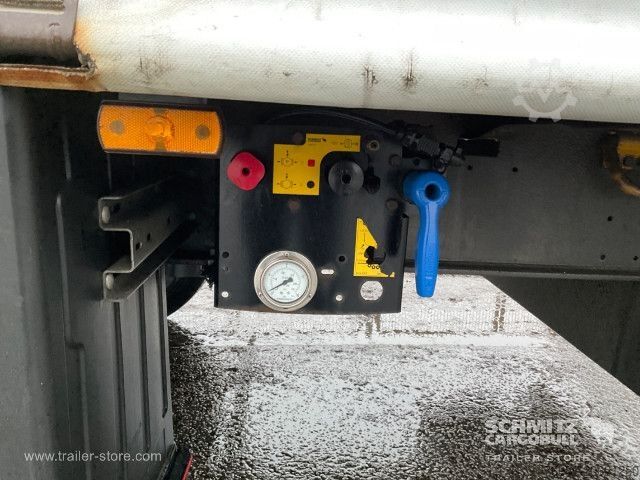 Trailer semi terbuka dengan terpal Schmitz Cargobull Curtainsider Standard Staplerhalterung