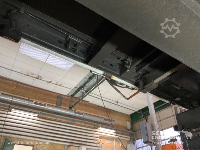 Trailer semi terbuka dengan terpal Schmitz Cargobull Curtainsider Standard Staplerhalterung