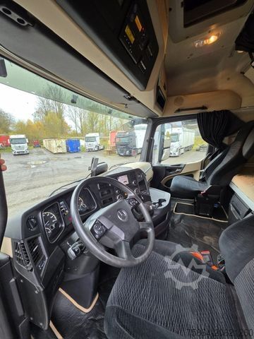 Vakio vetoauto MERCEDES-BENZ 1845 , Hydraulik