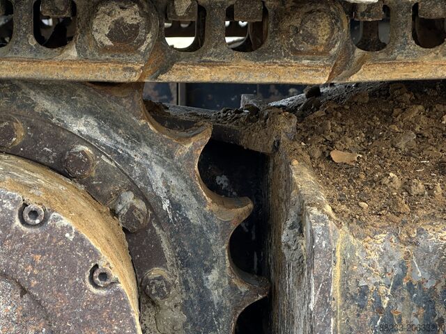 Excavator JCB JZ141LC