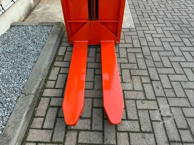 VS-22494 Kompakter DUO Elektro-Stapler Linde 1010 mm LINDE TL1600/1152-00