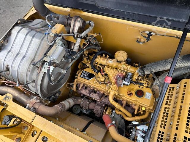 Escavadora de rastos Caterpillar 323 FL