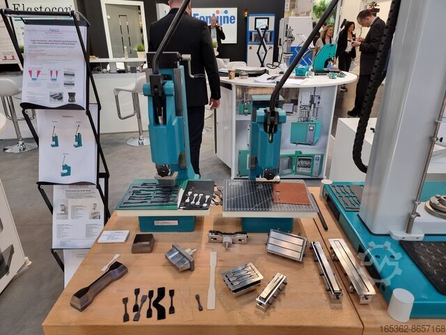 实心钢制成的冲孔刀 Richard Hess MBV GmbH Stanzmesser aus vollem Stahl
