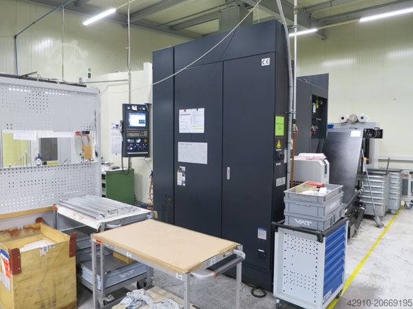 مركز التصنيع الأفقي MAKINO A81nx-A136