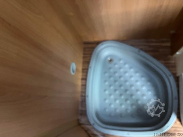 Karavan PÖSSL Duett - Festbett - Klima - Markise - AHK -