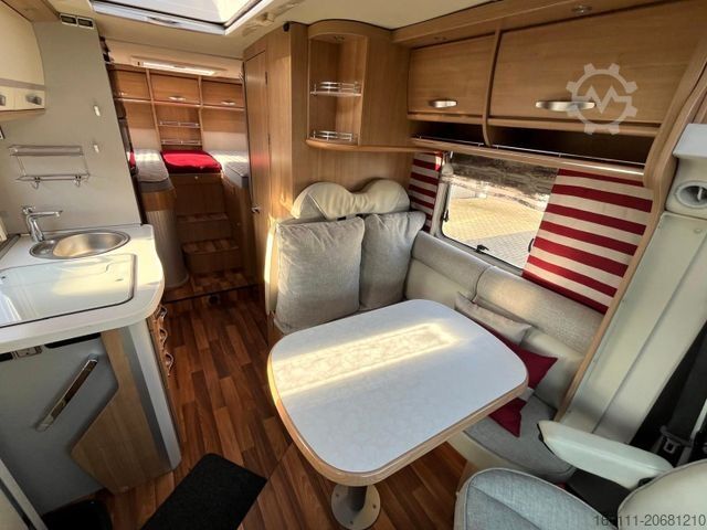 Yarı entegre karavan HYMER/ERIBA T 578 CL- Einzelbetten - Automatik -