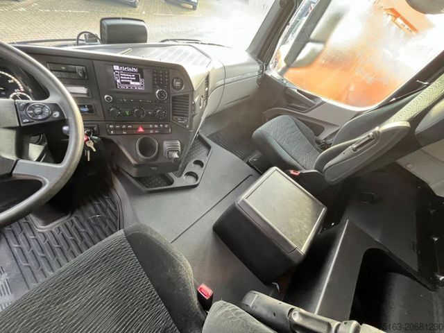 Truck mounted crane MERCEDES-BENZ Antos 2542 6x2 Pritsche Heckkran Hiab XS 177 Fun