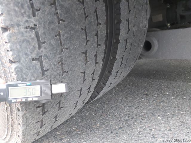 Kutu kamyonu MERCEDES-BENZ 12-24 Atego Koffer- Blatt/Luft - LBW- Klima