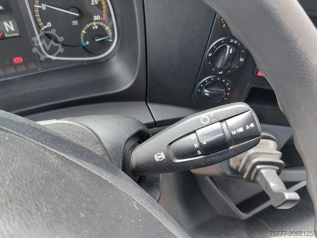 Kutu kamyonu MERCEDES-BENZ 12-24 Atego Koffer- Blatt/Luft - LBW- Klima